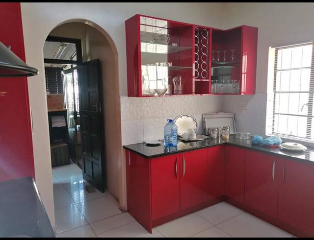3 BEDROOM PROPERTY TO RENT IN BEZUIDENHOUT VALLEY
